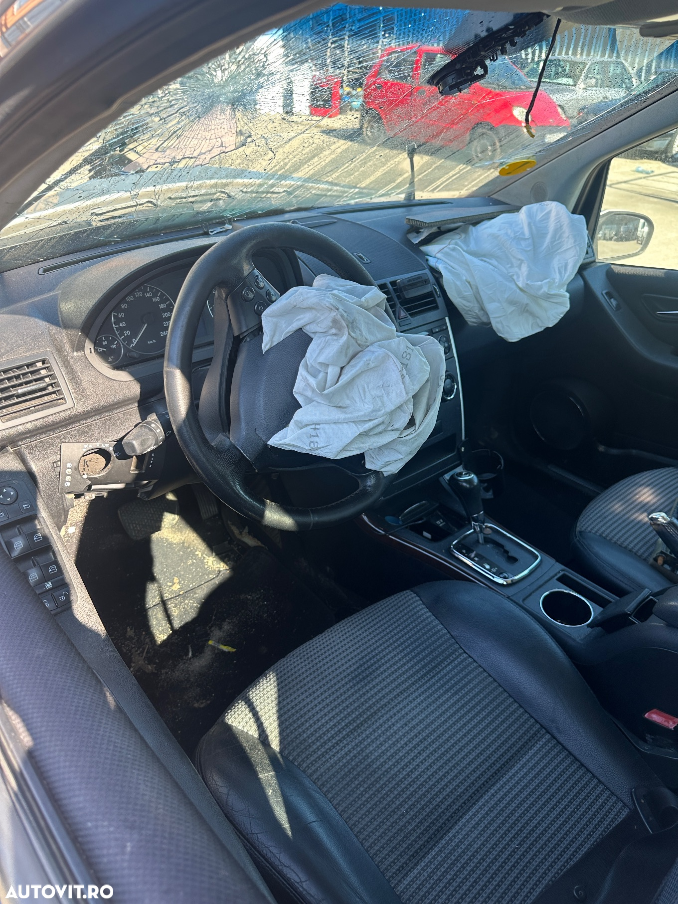 Dezmembrez Mercedes Benz a170 - 3