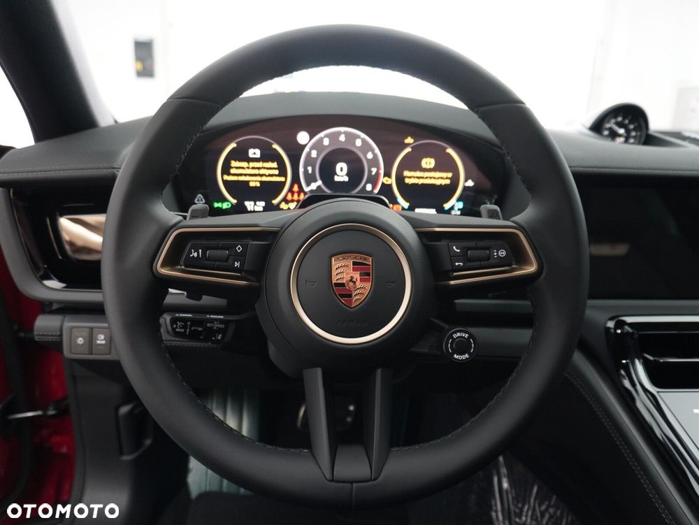 Porsche Panamera 4 - 24