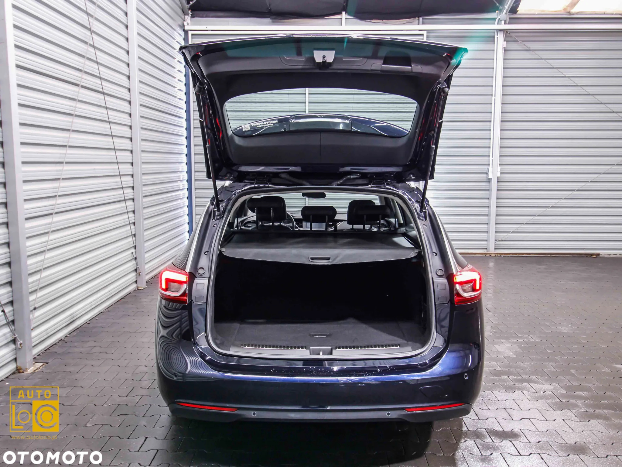 Opel Insignia 2.0 CDTI Cosmo S&S - 13