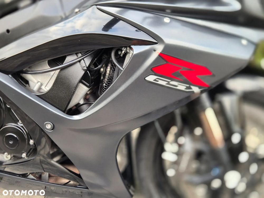 Suzuki GSX-R - 29