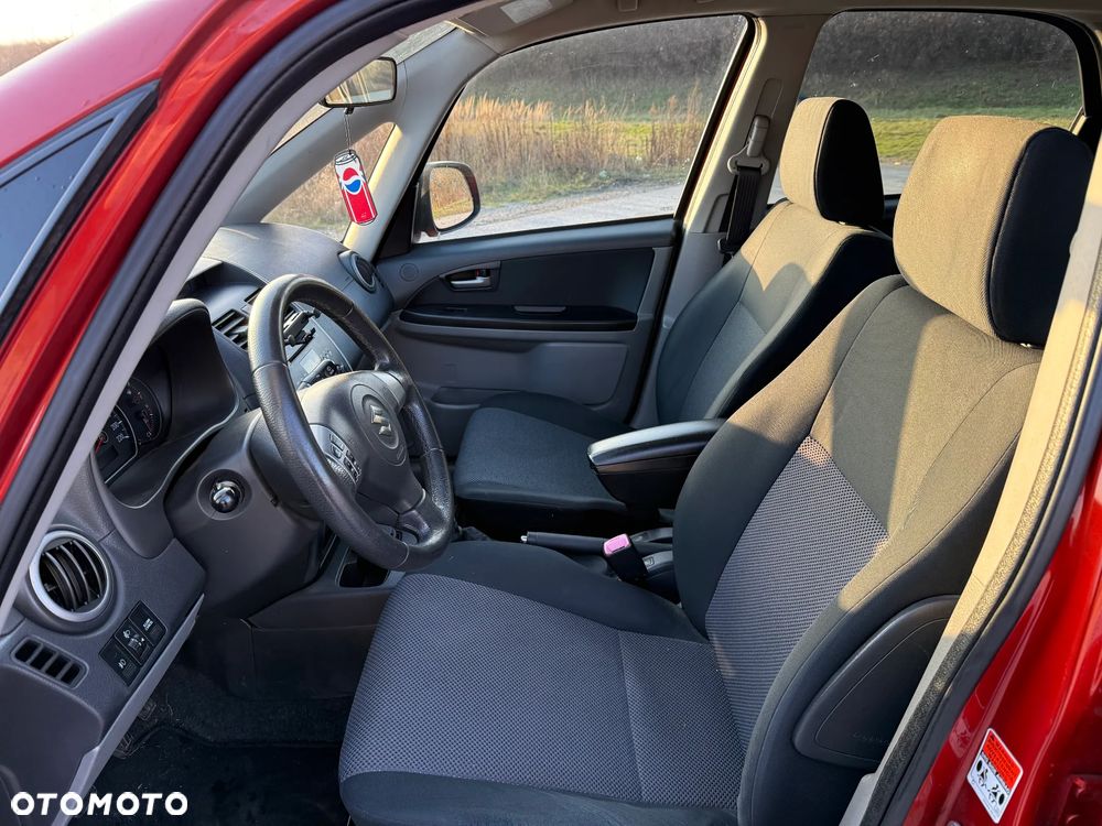 Suzuki SX4 1.9 DDiS DPF 4x4 Comfort - 5