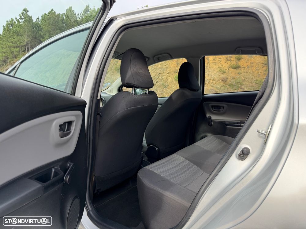 Toyota Yaris 1.4 D-4D Comfort+P.Style - 47