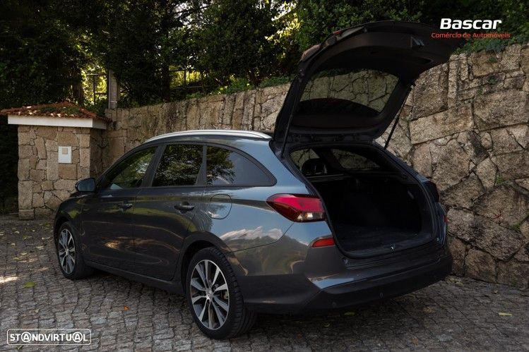 Hyundai i30 SW 1.6 CRDi Style+Navi - 13