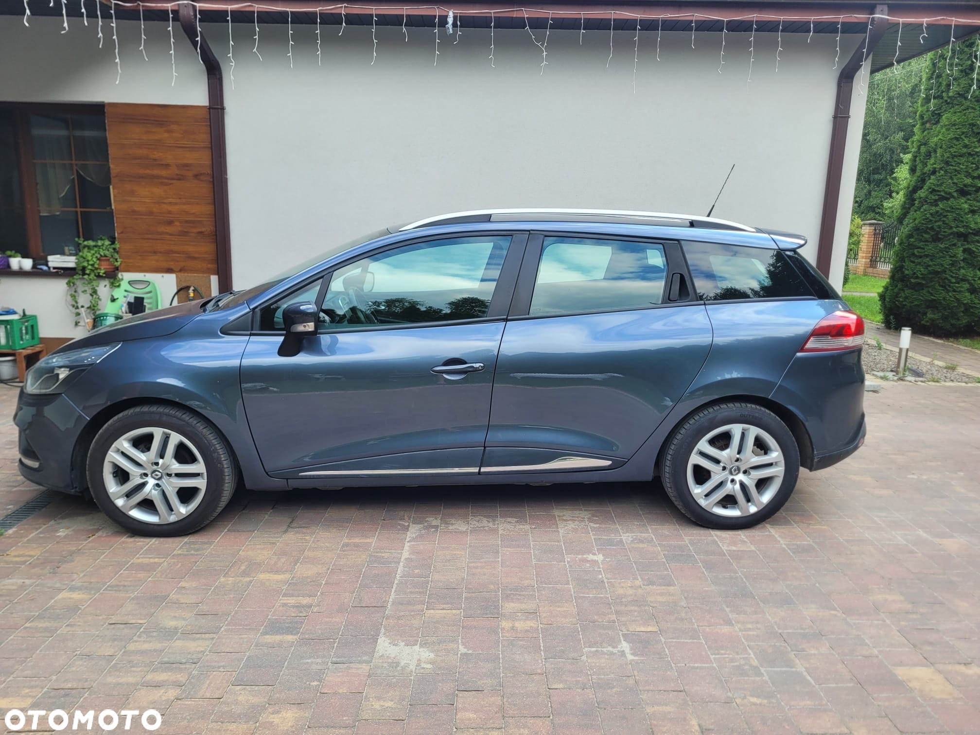 Renault Clio Grandtour (Energy) dCi 90 Bose Edition - 2