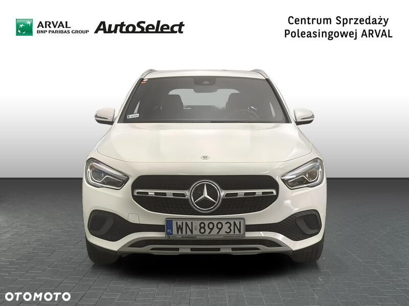 Mercedes-Benz GLA 200 - 9