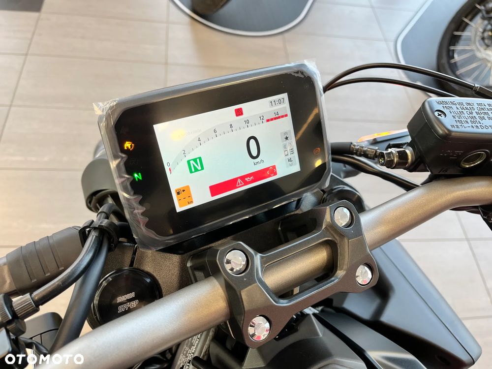 Honda CB - 8