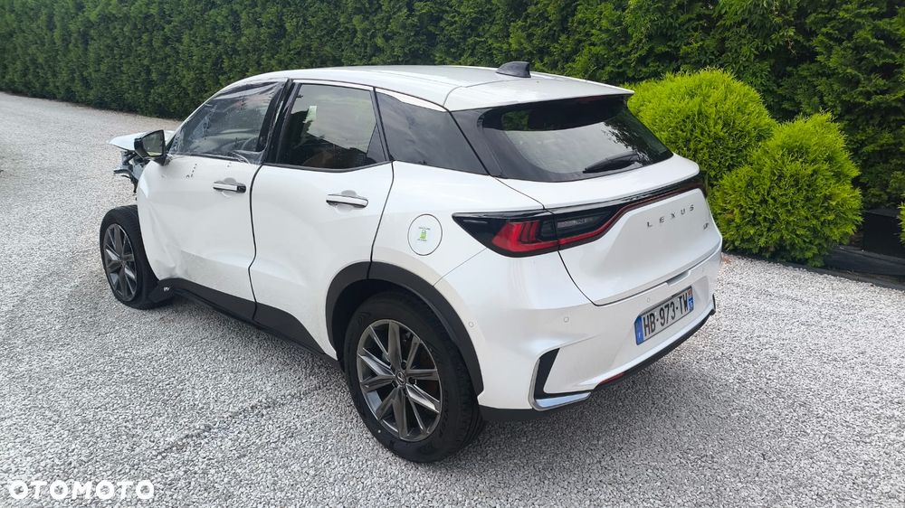 Lexus LBX - 2