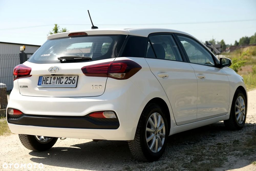 Hyundai i20 1.2 Fifa World Cup Edition - 8