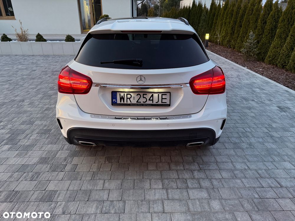 Mercedes-Benz GLA 220 d 7G-DCT AMG Line - 8
