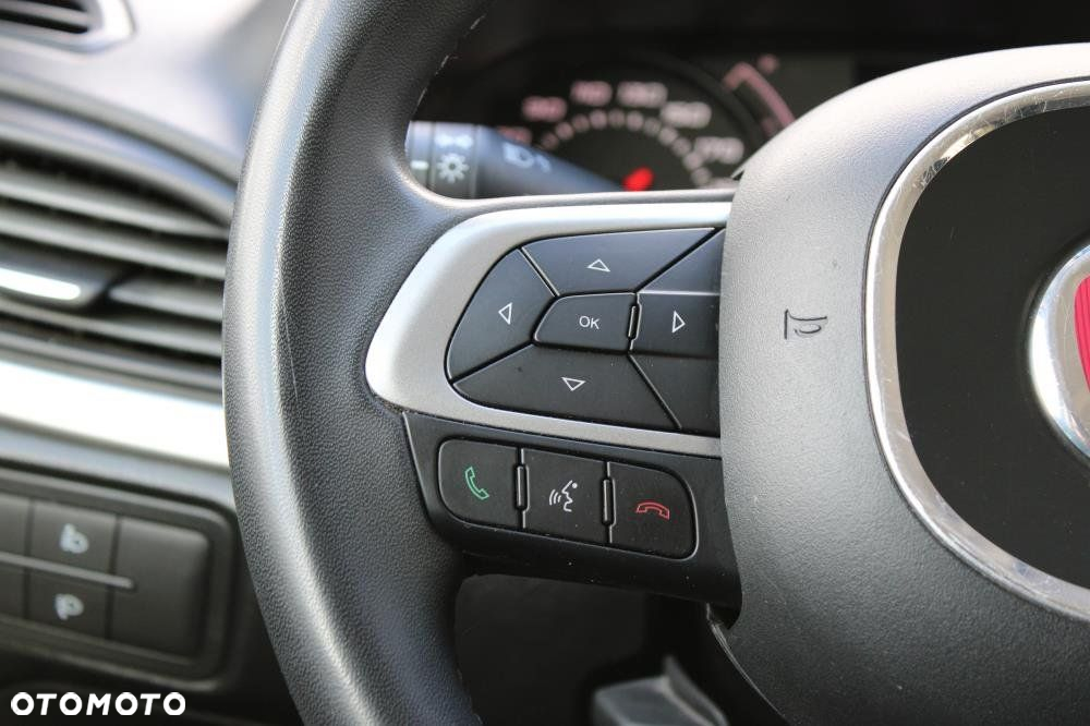 Fiat Tipo - 18