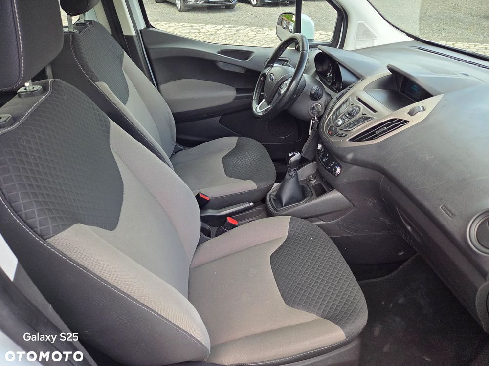 Ford Courier - 8