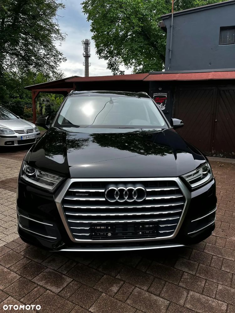 Audi Q7 3.0 TFSI Quattro Tiptr - 2