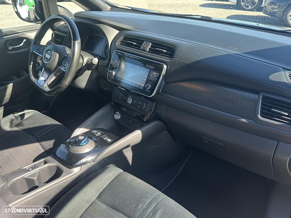 Nissan Leaf Acenta - 35