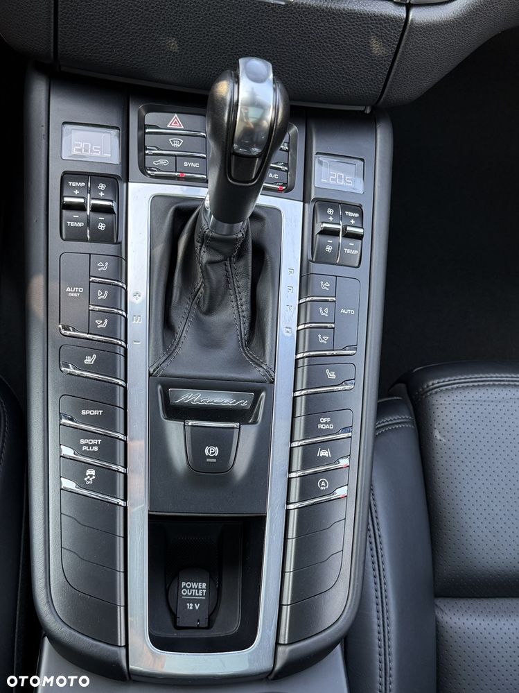 Porsche Macan - 22