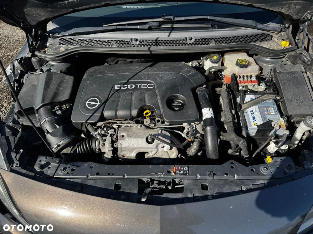 Opel Astra IV 1.6 CDTI Cosmo - 8