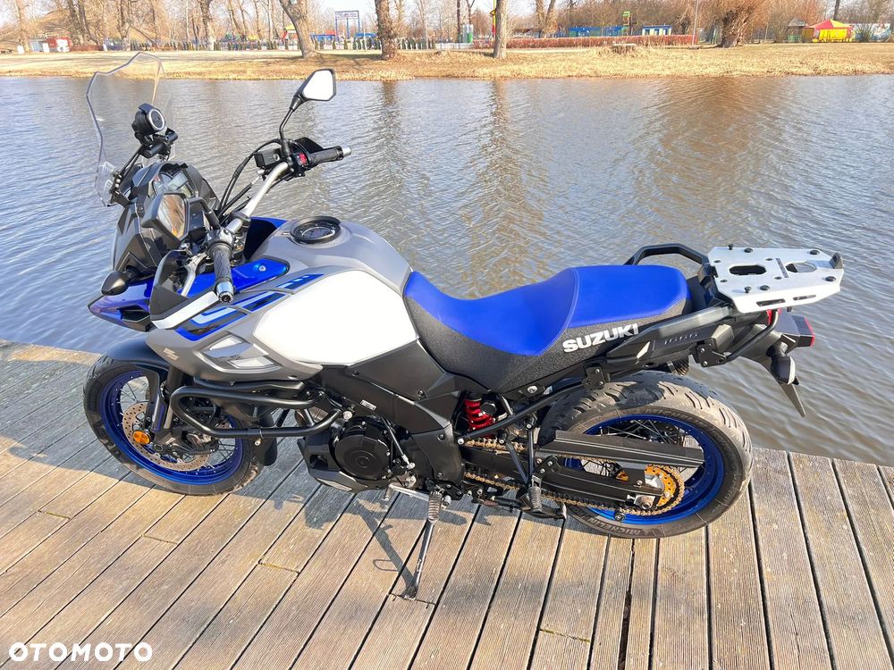 Suzuki V-STROM - 18