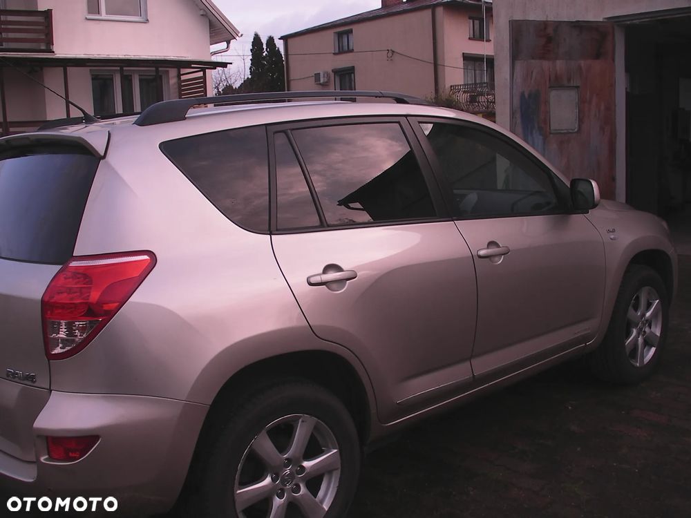 Toyota RAV4 2.2 D-4D 4x4 - 1