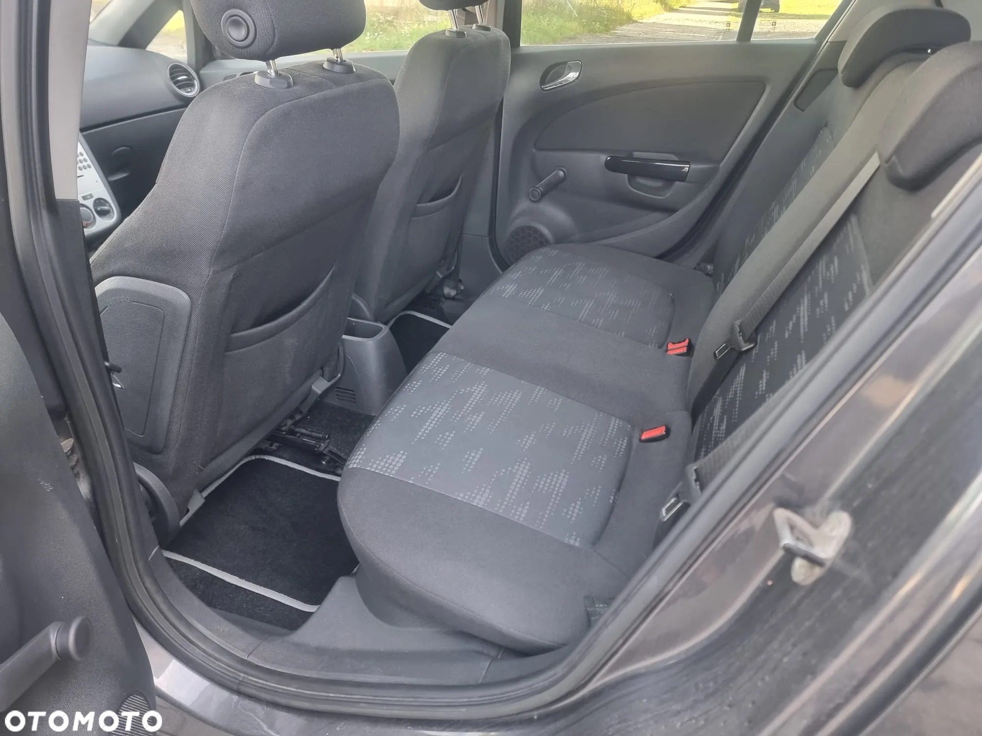 Opel Corsa - 16