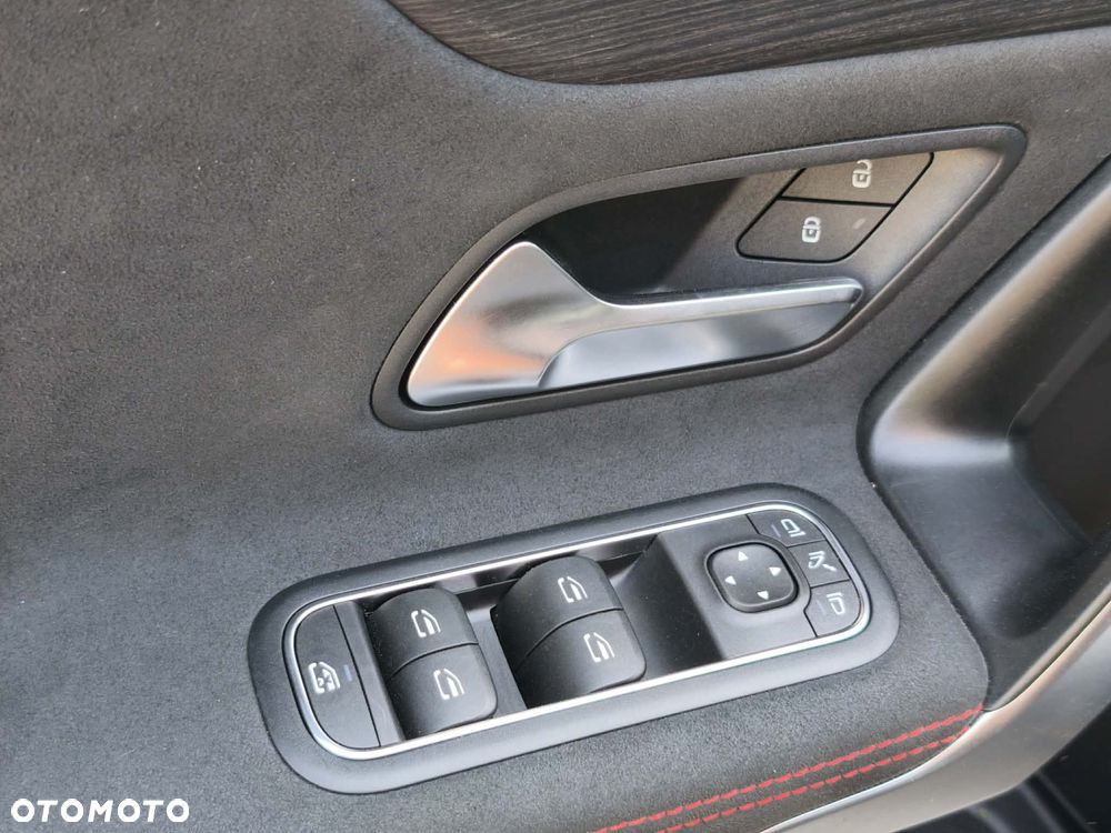 Mercedes-Benz CLA 200 d 8G-DCT AMG Line - 31