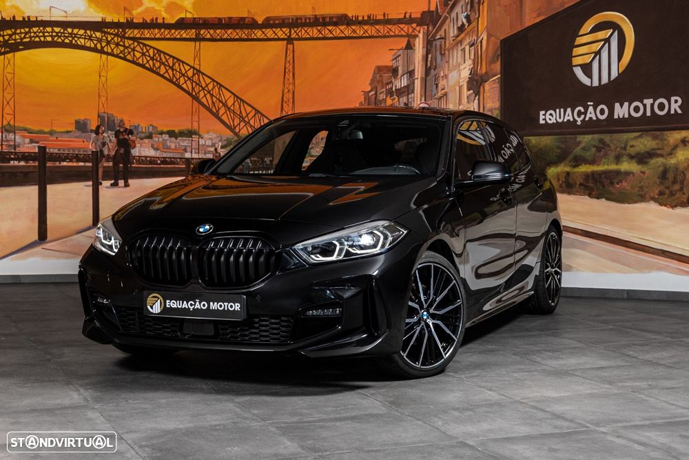 BMW 118 i Pack Desportivo M Auto - 2