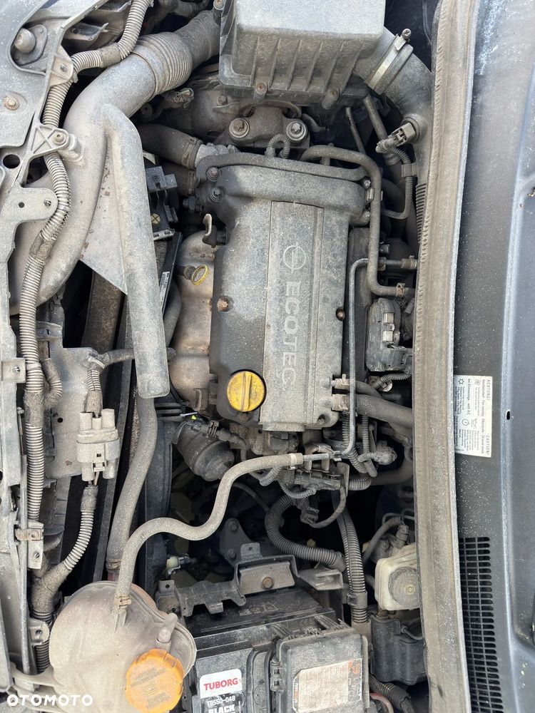 Opel Corsa 1.2 16V Enjoy - 14