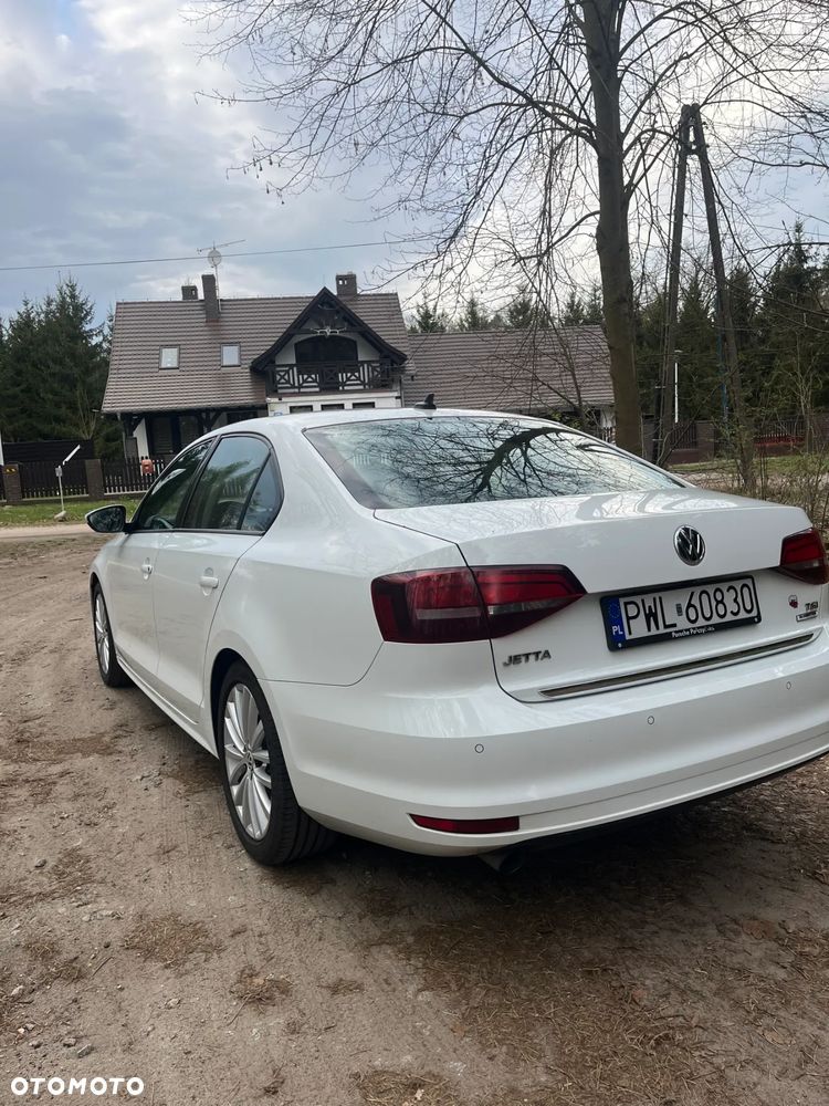 Volkswagen Jetta - 9