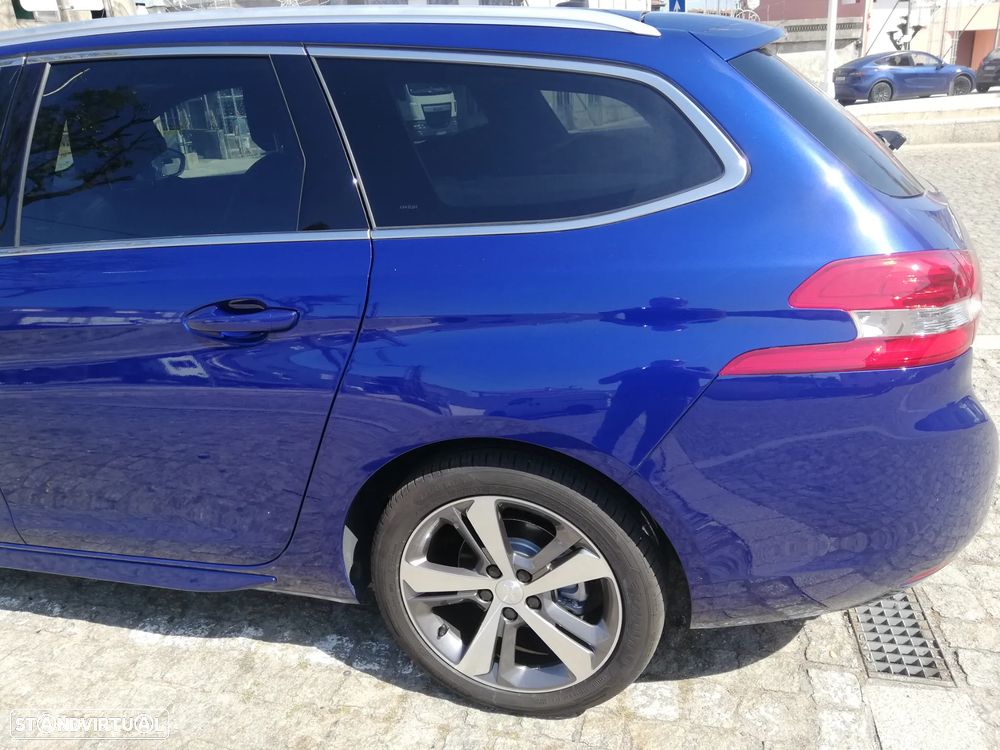 Peugeot 308 SW 1.2 PureTech GT Line EAT8 - 11