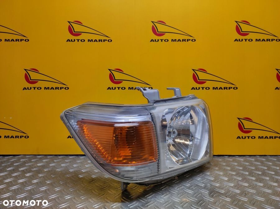 TOYOTA LAND CRUISER 70 HZJ70 2007- REFLEKTOR R USA - 3