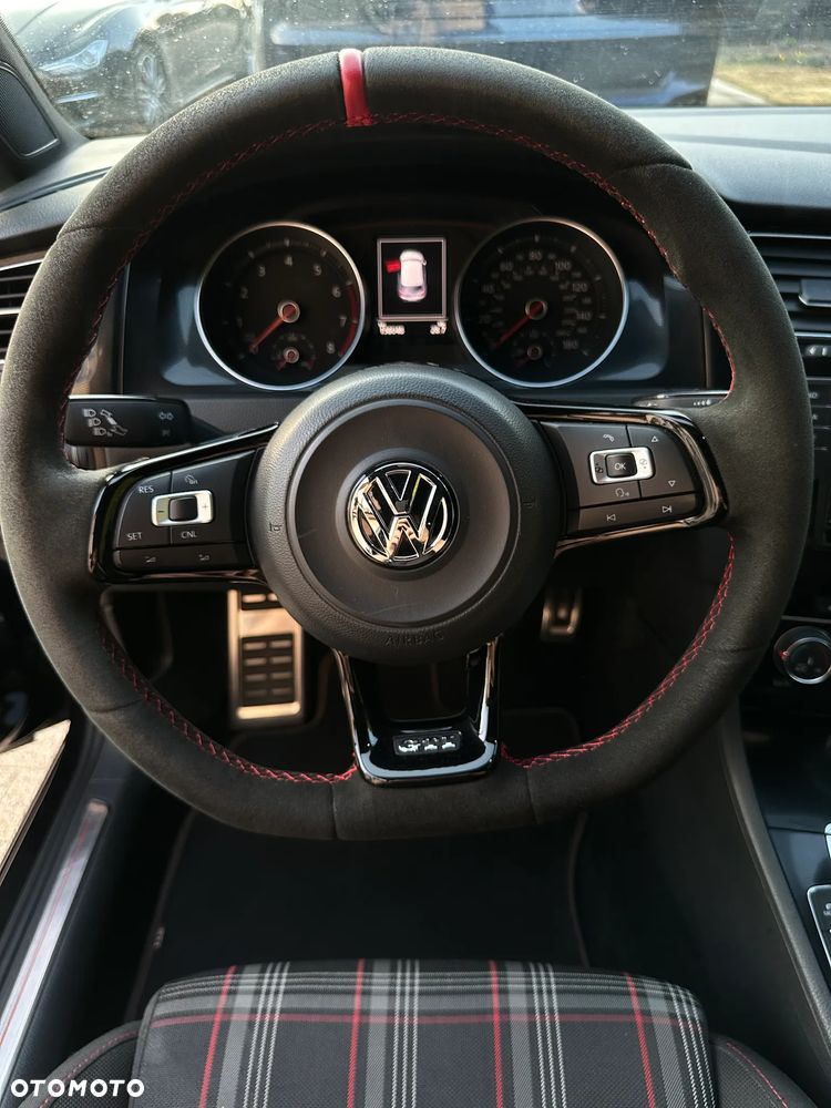 Volkswagen Golf 2.0 GTI - 16