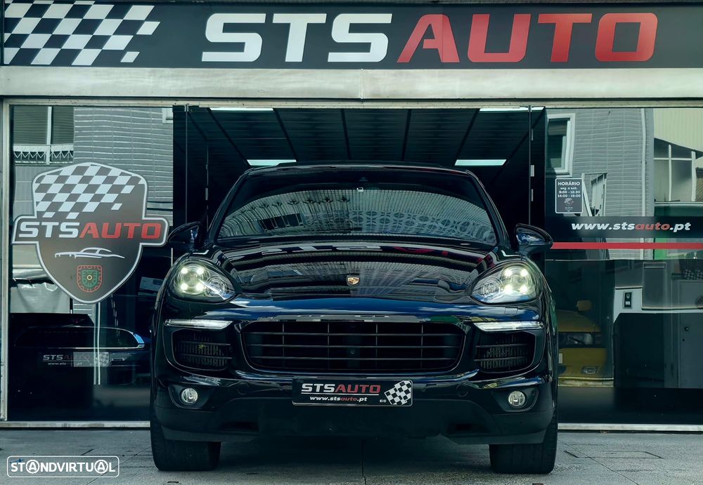Porsche Cayenne Platinum Edition - 58