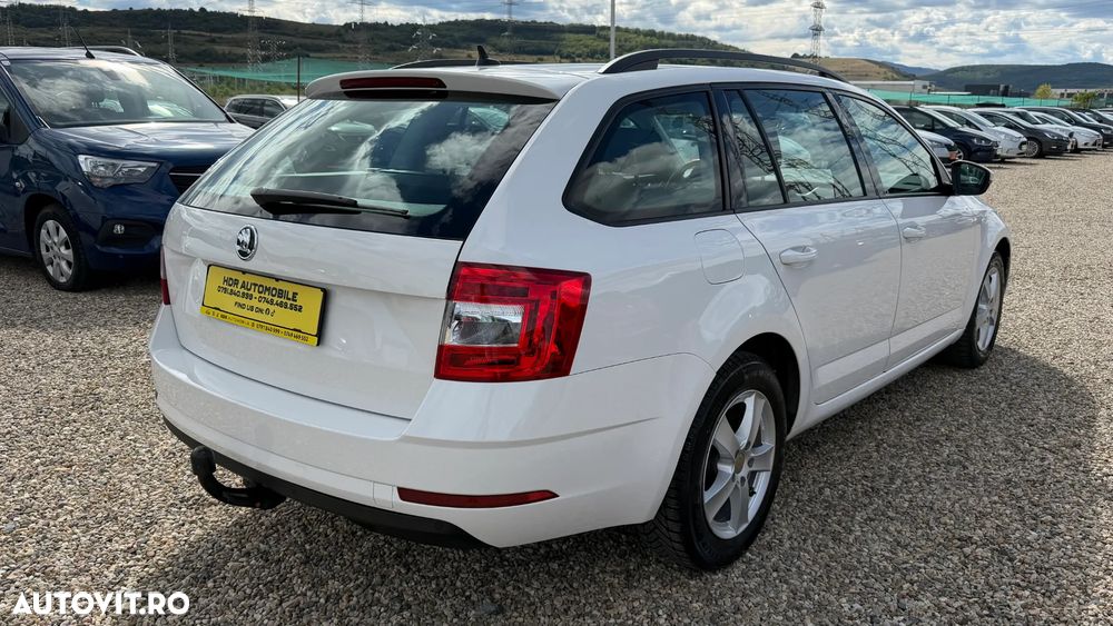 Skoda Octavia 1.6 TDI Style - 10