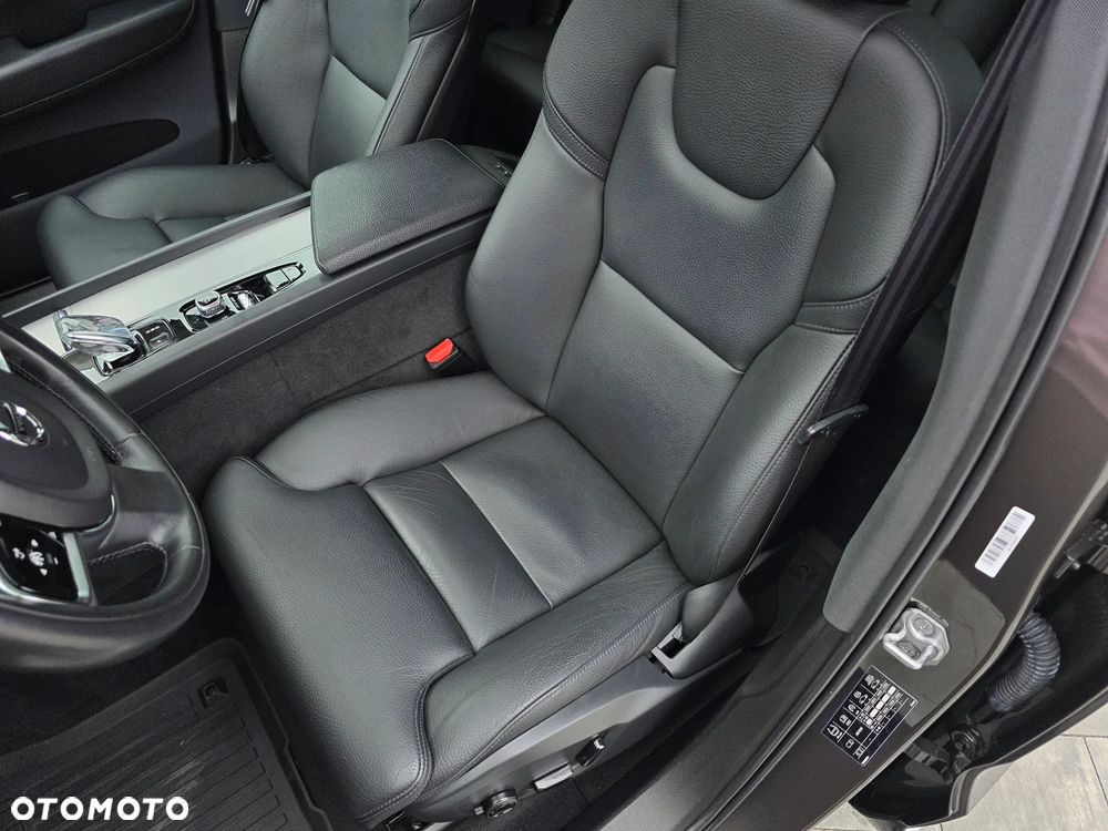 Volvo XC 60 - 28