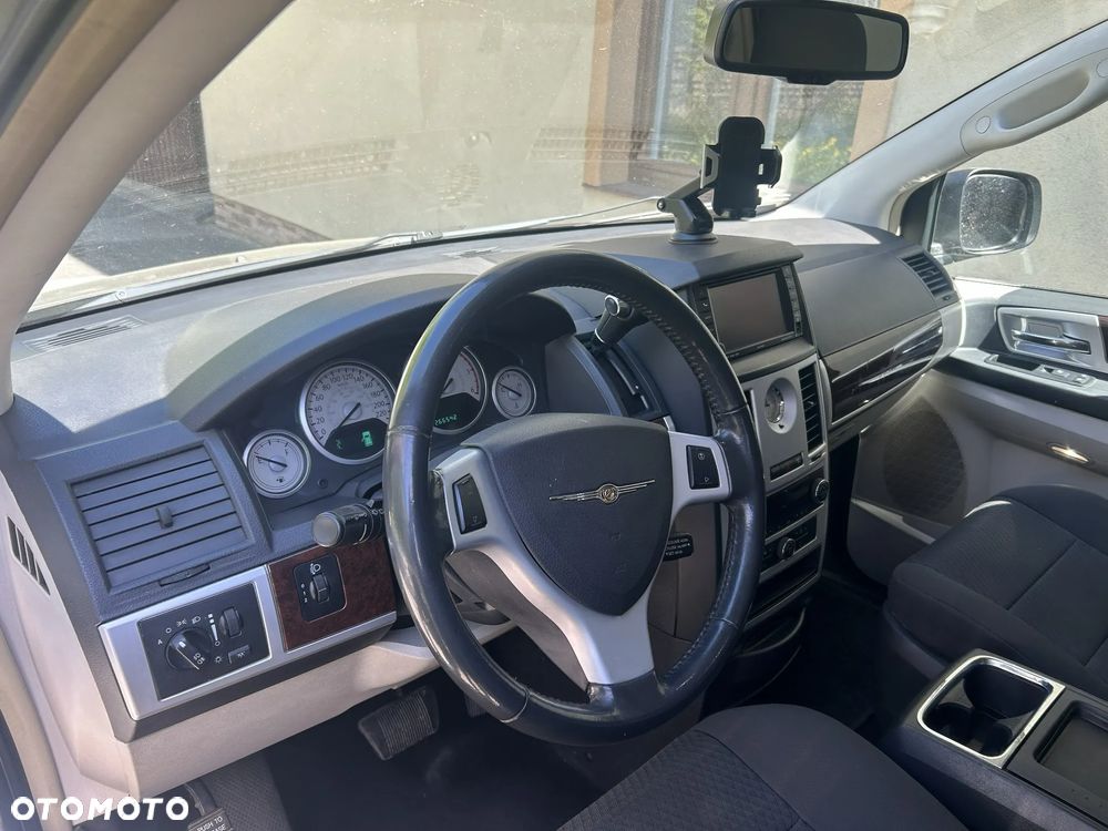 Chrysler Grand Voyager ver-2-8-crd-touring - 7