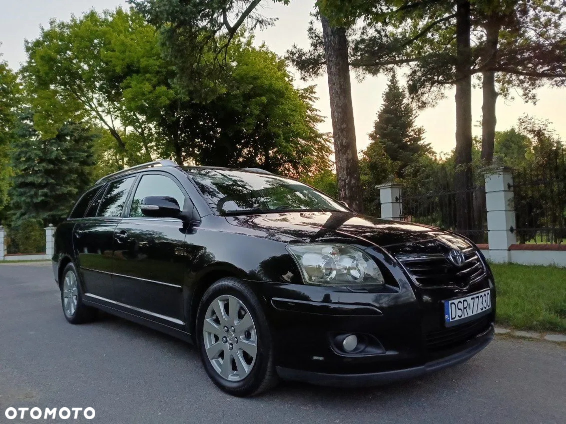 Toyota Avensis 1.8 VVT-i Combi Sol - 6
