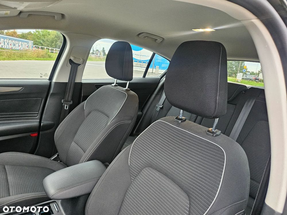 Ford Focus 1.0 EcoBoost Hybrid TITANIUM STYLE - 12
