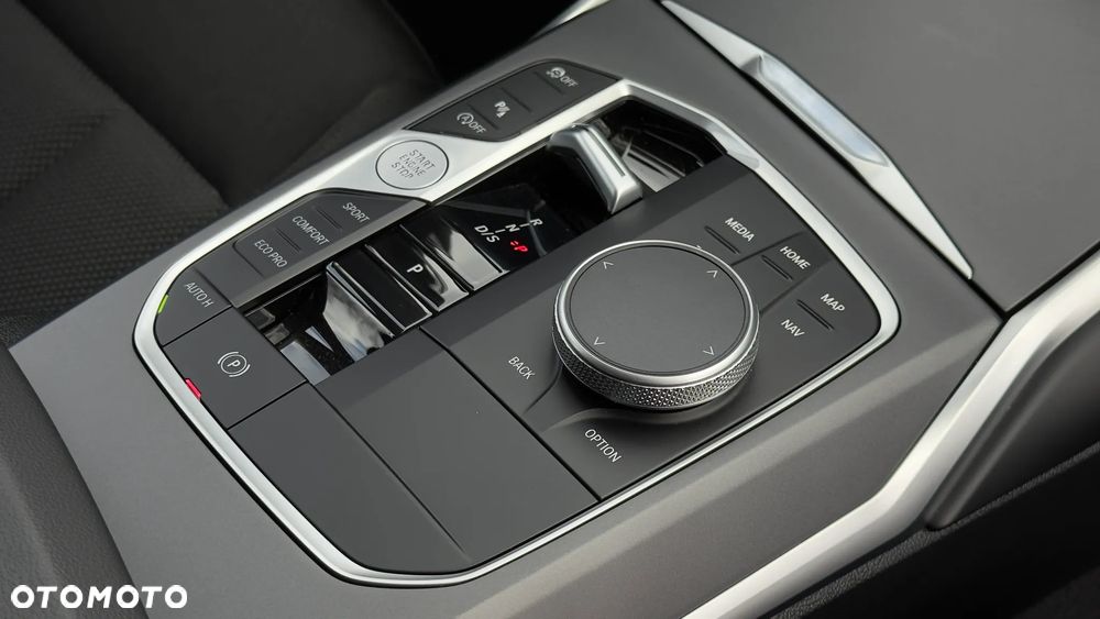 BMW Seria 3 318i Business Edition - 20