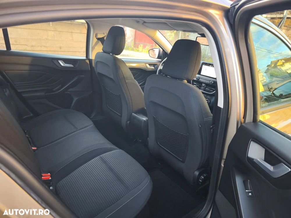 Ford Focus 1.5 EcoBlue Start-Stopp-System TITANIUM STYLE - 8