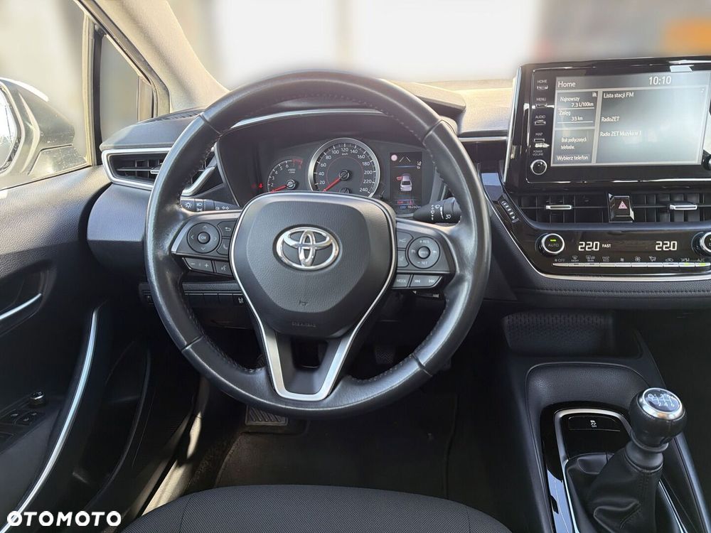 Toyota Corolla - 13