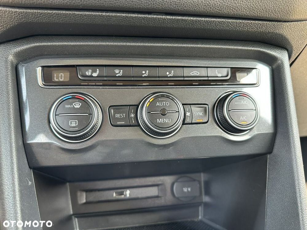 Volkswagen Tiguan 2.0 TDI SCR 4MOTION DSG Highline - 32