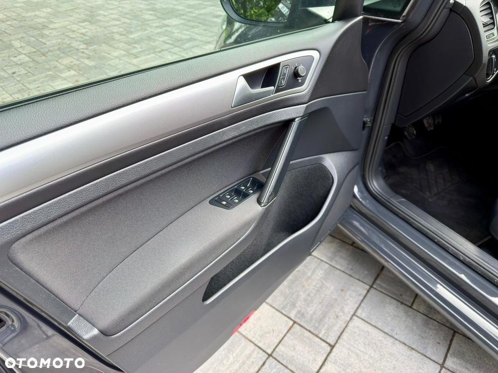Volkswagen Golf 1.0 TSI BMT Trendline - 28