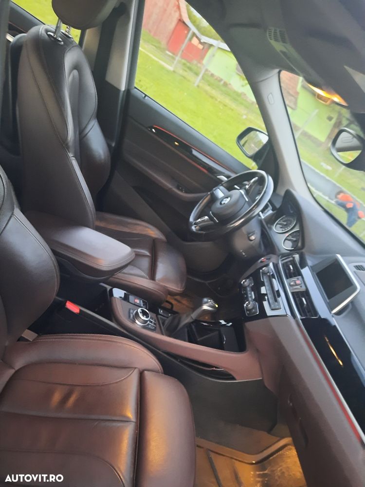 BMW X1 xDrive25i AT Advantage - 13