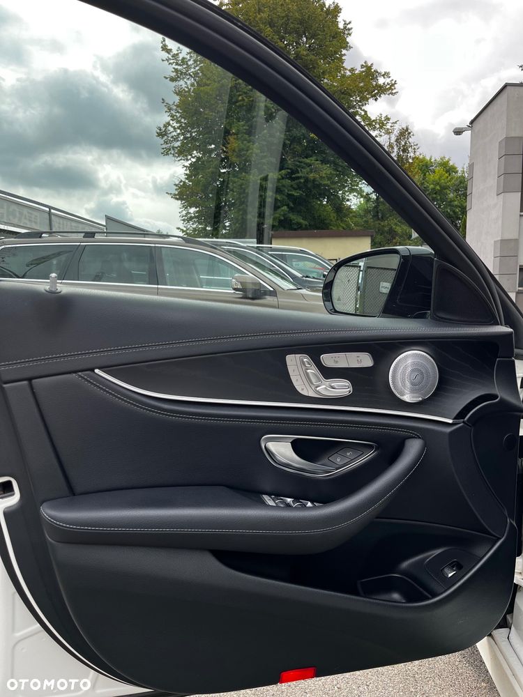 Mercedes-Benz Klasa E 220 d 4-Matic AMG - 5
