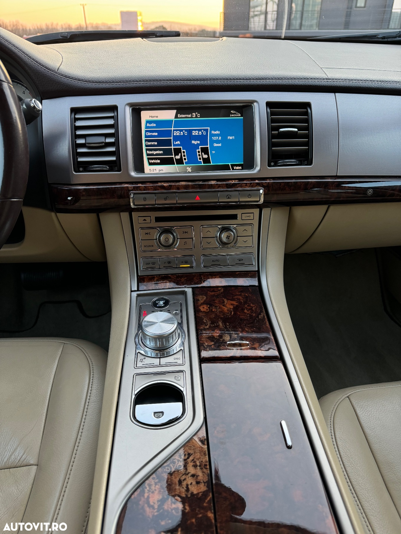 Jaguar XF 2.7 V6 Diesel Premium Luxury - 11