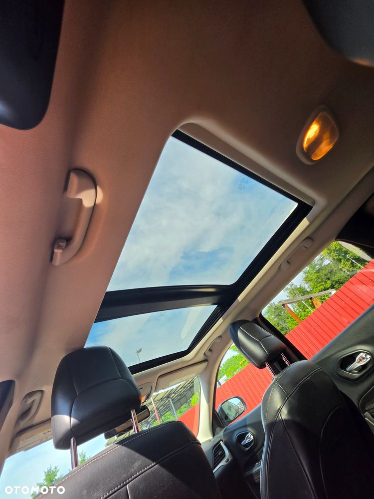 Jeep Cherokee 3.2 V6 Active Drive I Limited - 24