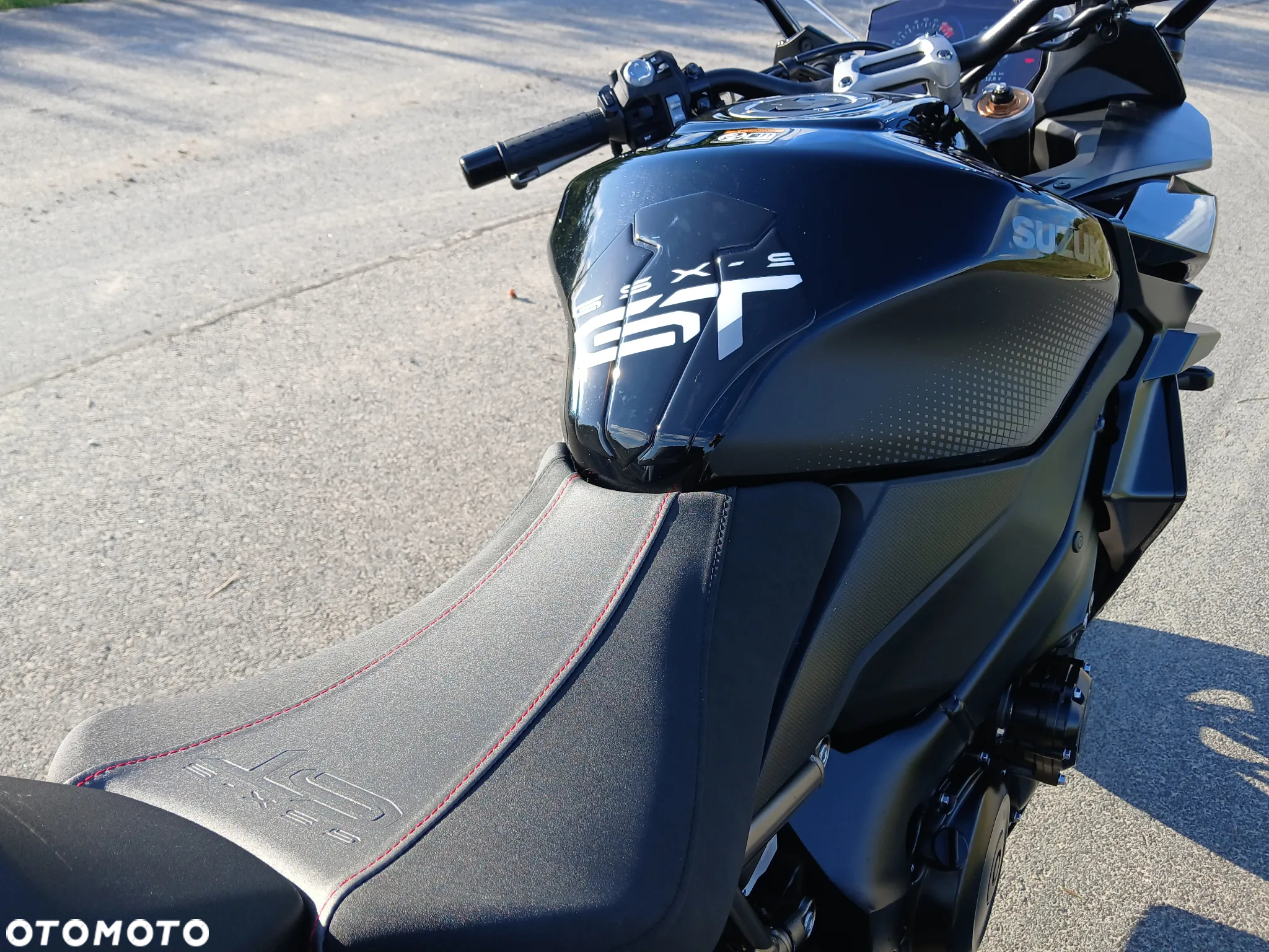Suzuki GSX 1000 - 6