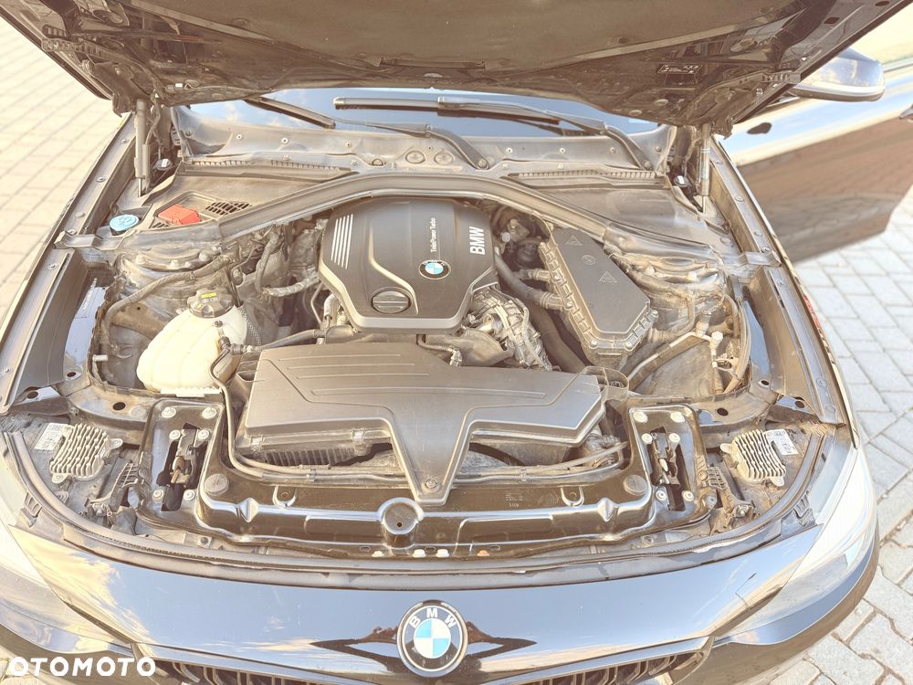 BMW Seria 3 318d - 13