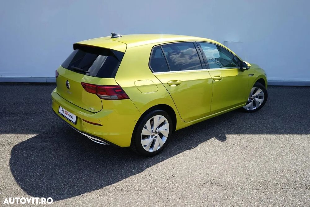Volkswagen Golf 1.5 eTSI ACT DSG MHEV Style - 4