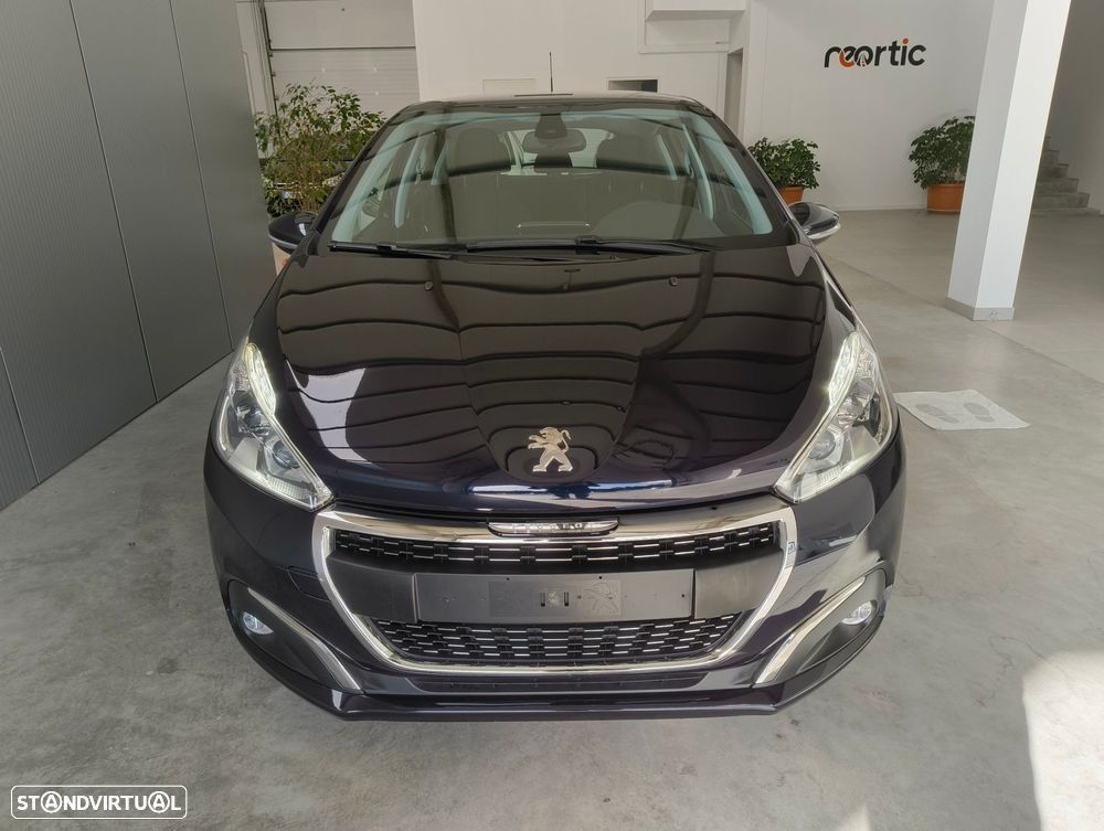 Peugeot 208 1.2 PureTech Signature - 9