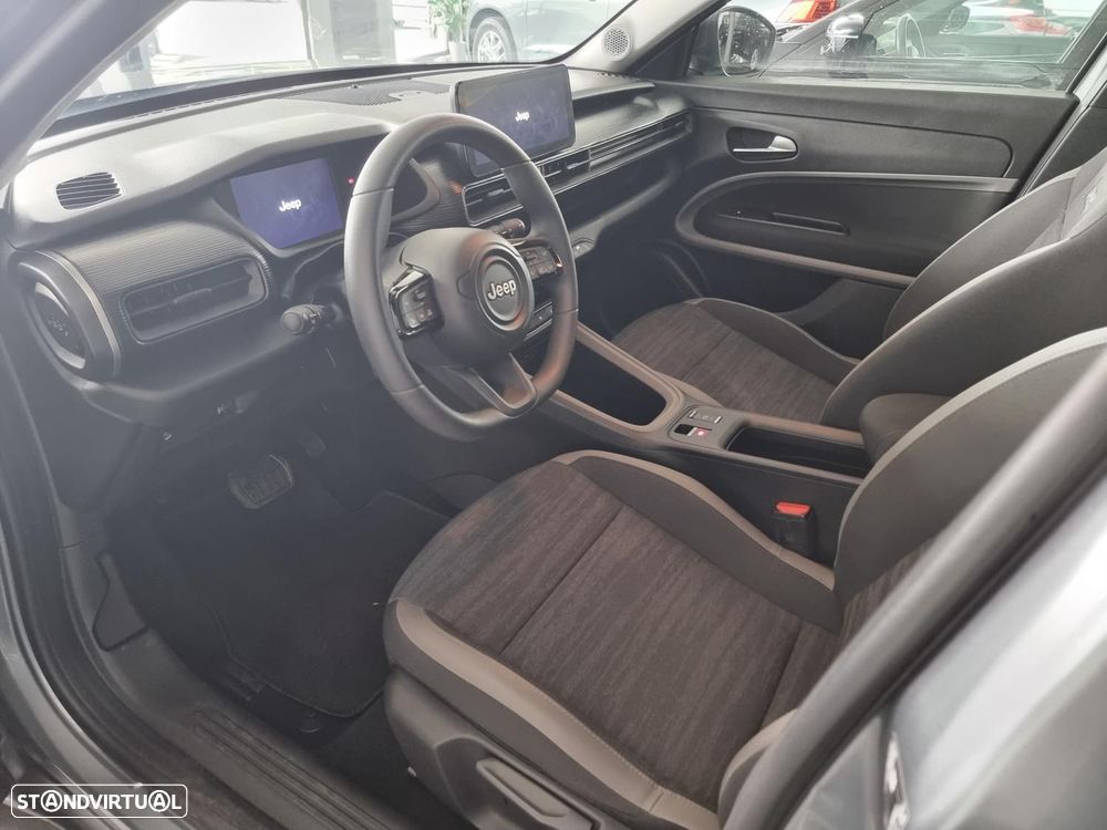 Jeep Avenger 54 kWh Longitude - 12