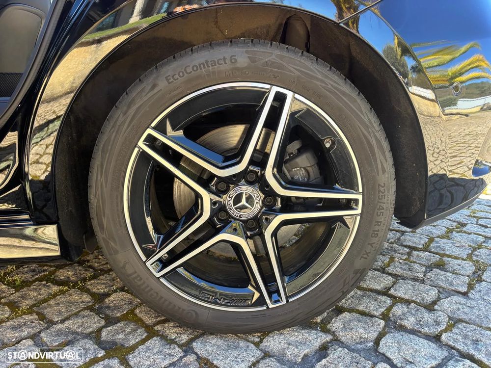Mercedes-Benz A 250 e 8G-DCT AMG Line - 27